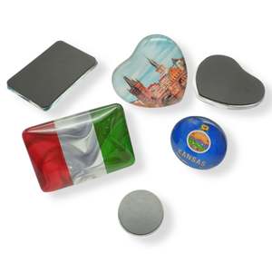 Aimant de réfrigérateur 3D en verre cristal de haute qualité, cadeau de voyage Suisse, pour la décoration du réfrigérateur - Product Image 3