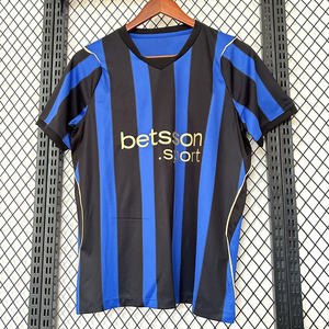 ชุดฟุตบอลฤดูร้อน ฤดูกาลใหม่ 2026/27 เสื้อทีมเหย้ามิลาน คอกลม แขนสั้น ผ้าโพลีเอสเตอร์/ไนลอน แห้งเร็ว ชุดยูนิฟอร์มสโมสรยุโรป - Product Image 1