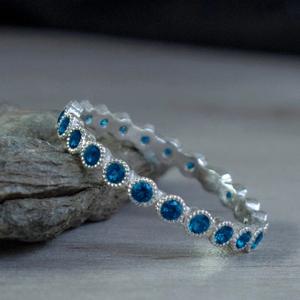 Anillos de Eternidad Q728, Plata 925, Cristal Azul con Engaste Pavé, Clásicos, Unisex, para Uso Diario, Joyería Fina - Product Image 1