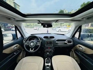 Jeep Renegade Usado Certificado con Personalización Interior, 2016 2017 2018, SUV de Alta Gama con Pantalla Táctil Conectada, Sin Accidentes - Product Image 3