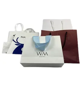 Fabricante chino de bolsas de papel Kraft, venta al por mayor, mini bolsa de papel de compras personalizada con logotipo