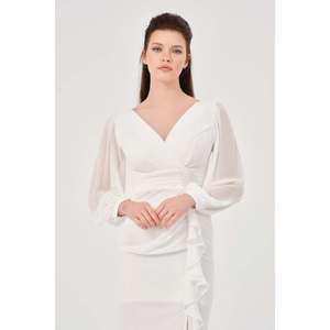 Chemise élégante pour femme DANS, couleur écru, modèle 1618, confortable et stylée pour un usage quotidien, disponible en tailles 38-42 - Product Image 4