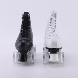 Patins à roulettes unisexes à roues lumineuses, patins à roulettes à double rangée, chaussures à quatre roues, patins pour adultes, <span class=keywords><strong>taille</strong></span> <span class=keywords><strong>34</strong></span> à 45, noir et blanc - Product Image 6