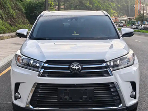 Voitures d'occasion à conduite à gauche Toyota Highlander SUV 7 places AWD 2.0T Essence Véhicules d'occasion avec rapport d'inspection Exportation - Product Image 3
