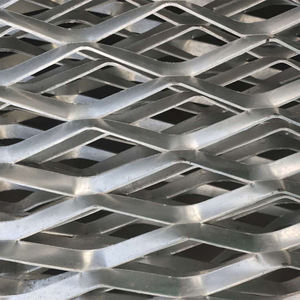 Grille métallique expansée antidérapante <span class=keywords><strong>pour</strong></span> zones à fort trafic, capacité d'absorption des chocs, sécurité dans les zones humides, rampes de chargement, découpe, soudage - Product Image 4
