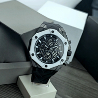 Montre à quartz pour homme avec bracelet en silicone noir de 47 mm, cadran en cristal, boîtier en acier inoxydable polygonal, aiguilles lumineuses et chronographe