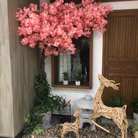 El fabricante suministra un árbol realista personalizable y extensible para la decoración de escaparates de floristerías - Árbol de cerezo.