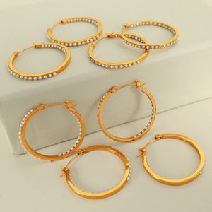 ต่างหูห่วงชุบทองประดับด้วยไรน์สโตนและไข่มุกสำหรับผู้หญิงสวมใส่ทุกวันดีไซน์ทรงกลมเรขาคณิต EH563 EH564 - Product Image 1