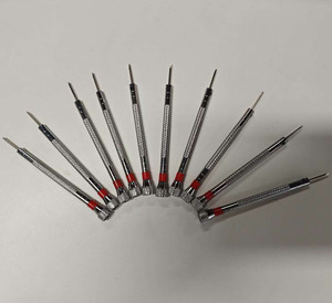 Jeu de tournevis de précision en acier inoxydable pour la réparation de montres et de lunettes, mini kit d'outils multifonctions - Product Image 1