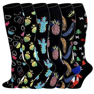 Calcetines de compresión de ciclismo antideslizantes Unisex de gran venta, medias largas altas, patrón de impresión mezclable gratis para Jóvenes para la temporada de otoño - Product Image 1