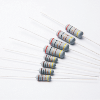 Resistencias bobinadas de 1W, 2W, 3W, 5W, 7W, 8W y 10W se utilizan en fuentes de alimentación y audio.