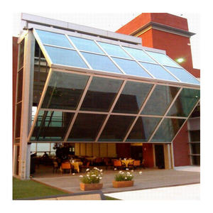 Portes <span class=keywords><strong>de</strong></span> garage pliantes verticales automatiques à <span class=keywords><strong>vue</strong></span> panoramique, <span class=keywords><strong>de</strong></span> haute qualité, en verre personnalisé, en alliage d'aluminium moderne, villa <span class=keywords><strong>de</strong></span> luxe - Product Image 2