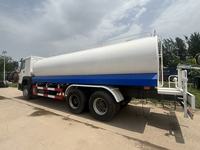 Camion d'arrosage Howo 371 Bonne machine Camion d'arrosage diesel à bas prix