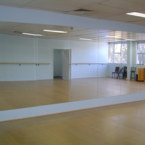 4mm-6mm Unbreakable Safety Backed Gym <b>Mirror</b>, Decorative Wall <b>Mirrors</b> for Fitness Club, Salon, Yoga Studios - Product Image 5