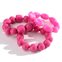 Perhiasan Musim Panas Baru Modern Aksesoris Pink Hangat Anting Rantai Geometris Kalung Hati Gelang Manik-Manik Tak Beraturan Berkilau Set