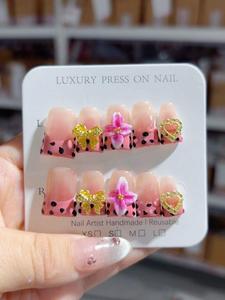 10 pièces de <span class=keywords><strong>faux</strong></span> <span class=keywords><strong>ongles</strong></span> courts de luxe en strass 3D, style français, en ABS, pour mariage et fête - Product Image 4