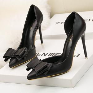 Consegna Rapida Scarpe da Donna Bianche all'Ingrosso Semplici e alla Moda con Tacco <span class=keywords><strong>a</strong></span> Spillo Alto e <span class=keywords><strong>Punta</strong></span> Affusolata - Product Image 2