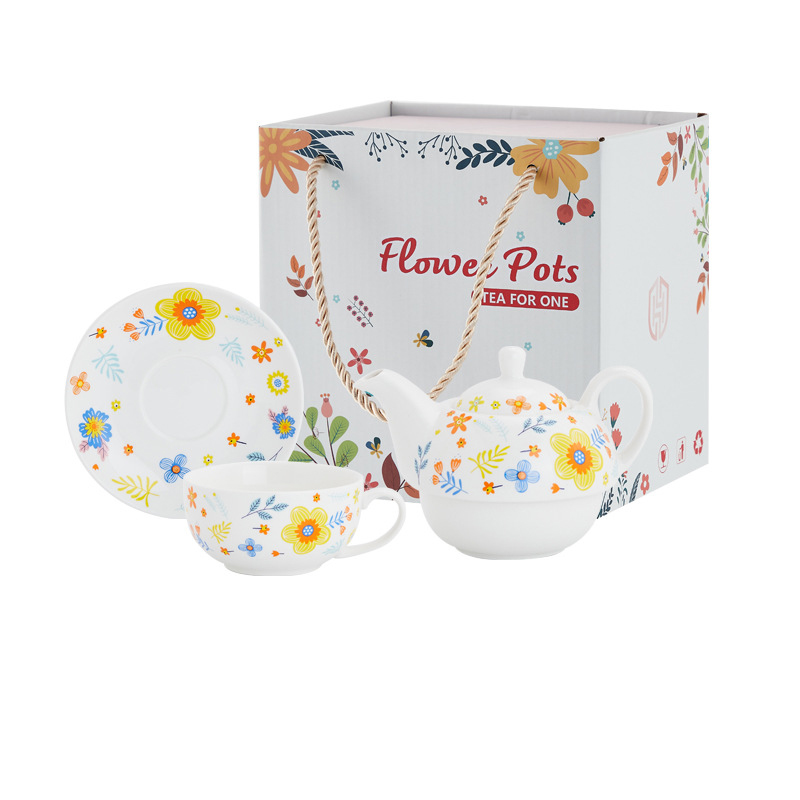 Conjunto tetera amarilla