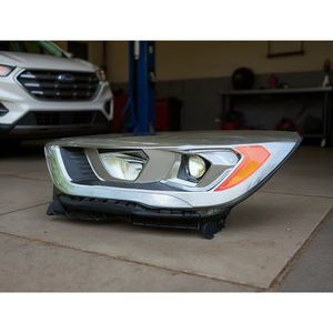 Faro Delantero LED para Ford Escape 2017-2019 Tipo USA Lado Izquierdo con Soporte Nuevo Sistema de Iluminación Automotriz de Repuesto 12V - Product Image 1