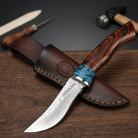 Couteau de chasse d'extérieur avec lame en acier Damas et manche en bois pour le camping