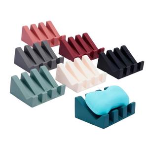 Jabonera de silicona con autodrenaje, bandeja antideslizante para ahorrar jabón para baño, cocina, esponja, almohadilla de <span class=keywords><strong>goma</strong></span>, soporte para escurridor de jabón - Product Image 1