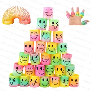 Juguete gratis para niños regalos tendencias juguete caliente colores del arco iris mini primavera con caras encantadoras divertido dedo fidget juguete