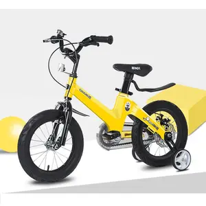 Dirt scooter de juguete para niños, bicicleta de equilibrio de 2 a 6 años con botella trasera