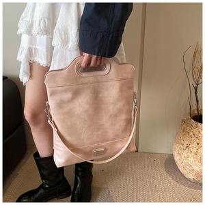 Sac pliable décontracté de grande capacité pour femme, sac à bandoulière unique pour femme en cuir souple, sac à main fourre-tout pour la vie quotidienne - Product Image 3
