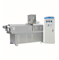 Ligne de production de machine extrudeuse automatique multifonctionnelle pour aliments en conserve à base de farine de blé