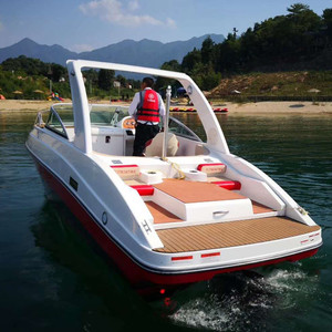 Barco Deportivo para Lago con Motor Stern Drive 220, Sin Motor, en Venta - Product Image 3