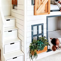 Lit superposé rétro style campagne américaine pour chambre d'enfant, avec porte coulissante et toboggan, lit cabane en bois massif