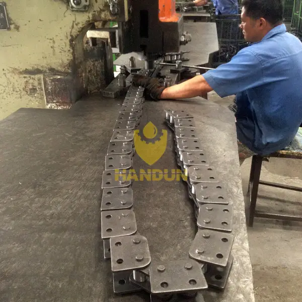 High Quality Premium Type Trencher chain 4501 K2 for Rock Digger trencher chain chain of concrete. mark