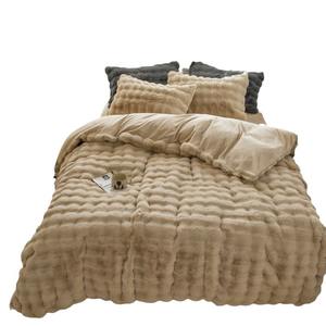 Juego de Funda Nórdica de Cuatro Piezas de Algodón Puro Teñido con Hilo, Grueso y Cálido, con Cremallera, Diseño de Dibujos Animados de <span class=keywords><strong>Invierno</strong></span> de Alta Gama, Hecho a Medida para Bodas - Product Image 5