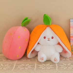 Muñeco de Conejo Fresa Transformado en Muñeco de Peluche de Zanahoria, Almohada para Dormir, Peluche Corto de Algodón PP, Juguete de Animal Adorable - Product Image 3