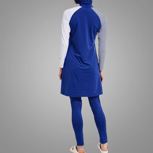 Traje de Baño Musulmán Modesto para Mujer, de Una Pieza, Talla Grande, Corte Alto, con Logotipo Estampado en la Parte Delantera - Product Image 3