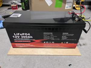 10 Jahre Macht. Keine Wartung erforderlich. Feuerfreie 12V 24V 100-400Ah Deep-Cycle LiFePO4 Batterie mit integriertem BMS für Solar und Marine - Product Image 6