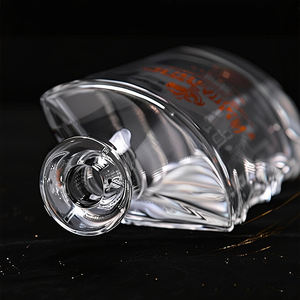Bouteille de vin de <span class=keywords><strong>whisky</strong></span> en verre écologique personnalisée de 750ml recyclable avec traitement de surface de décalcomanie pour spiritueux Gin Brandy Tequila <span class=keywords><strong>Whisky</strong></span> - Product Image 4