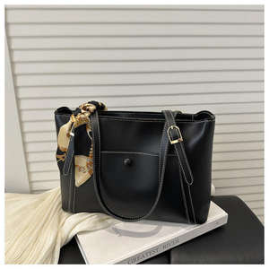 Bolso de mano retro de PU para mujer, nuevo bolso de hombro para ir al trabajo, bolso tote de diseño exclusivo de alta gama - Product Image 5