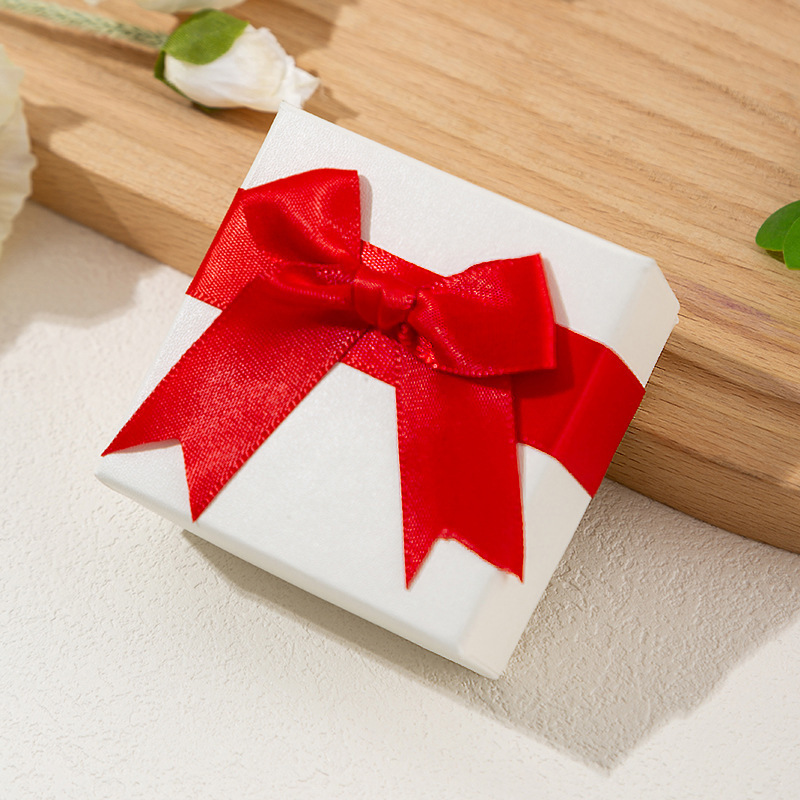 Red bow