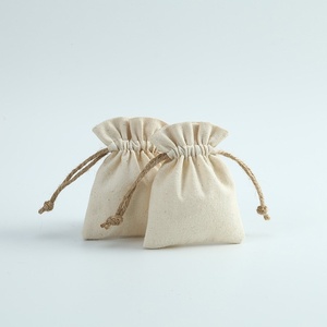 Sac <span class=keywords><strong>en</strong></span> toile de jute, <span class=keywords><strong>lin</strong></span>, coton et polyester <span class=keywords><strong>beige</strong></span>, personnalisé avec cordon de serrage, <span class=keywords><strong>en</strong></span> tissu de coton mousseline biologique, sac anti-poussière à cordon. - Product Image 4