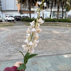 Fiori Artificiali Blu e Rossi, Campanula in Seta, Giglio della Valle a Stelo Lungo, Campanula Artificiale Bianca e Rosa - Product Image 2