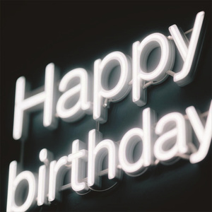Letras Gigantes de Feliz Cumpleaños con Luces LED, Impermeables IPx4, <span class=keywords><strong>Colores</strong></span> Vibrantes, Garantía de 3 Años, Precio al por Mayor con Descuentos por Volumen - Product Image 4