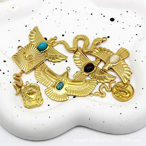 Pulsera de Acero Inoxidable 316L con Baño de Oro PVD de 14k/18k y Dije de Águila, Personalizable para Pulseras y Collares - Product Image 4