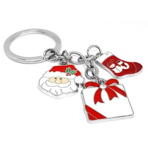Porte-clés personnalisé de Noël avec breloque Père Noël, bonhomme de neige et sapin de Noël - Product Image 5