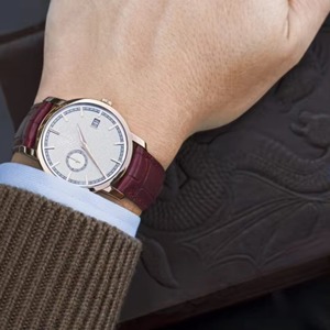 Elegante Reloj Mecánico para Hombre, con Calendario a las 3 en Punto y Segundero Pequeño a las 9 en Punto, Esfera Funcional - Product Image 5