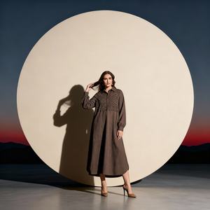 Robe Abaya Modeste en Polyester de Haute Qualité, Couleur Unie, pour Femmes Musulmanes, Personnalisable et Vente en Gros - Product Image 1