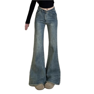 Vaqueros <span class=keywords><strong>de</strong></span> mezclilla ajustados estilo americano para <span class=keywords><strong>mujer</strong></span>, corte bootcut, elásticos, con detalles <span class=keywords><strong>de</strong></span> piel. - Product Image 1