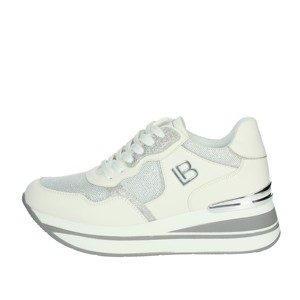 Sneakers bianche da uomo in stile retrò 8425 Design sportivo alto di lusso usa e getta per aumentare l'altezza delle scarpe da passeggio - Product Image 1