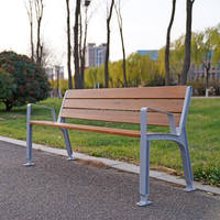 Banc de patio moderne en bois avec pieds en aluminium pour espaces publics extérieurs : parcs, jardins, hôpitaux, écoles, centres commerciaux, gymnases – Banc en métal