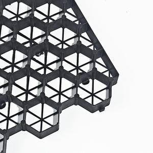 Lưới cỏ với hệ thống thoát nước tuyệt vời cho bề mặt cỏ và sỏi kết hợp thiết kế thực tế thẩm mỹ - Product Image 2